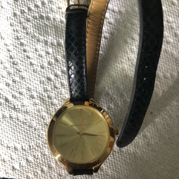 Michael Kors Watch - Picture 3 of 7